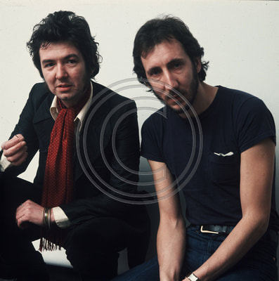 Martin Cook Copyright Photo - Ronnie Lane and Pete Townshend mc015025