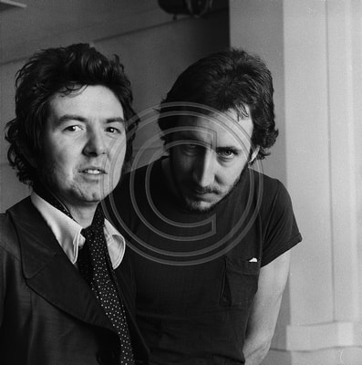 Martin Cook Copyright Photo - Ronnie Lane and Pete Townshend mc015031