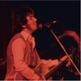 JFAM Photo - pg 46 Red Ronnie Lane On Stage Photo Credit-