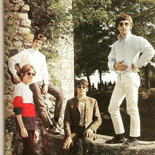 Small Faces - color 53 -All Or Nothing EP photo shoot CHECK